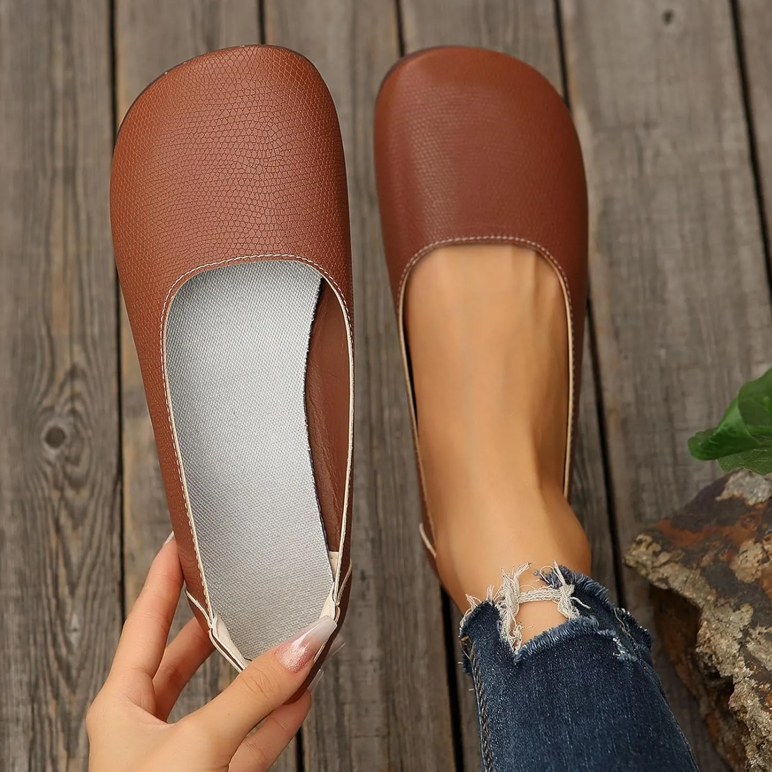 Ballet Flats Shoes for Women Round Close Toe Slip On Shoes Solid Leather Vamp Boat Flat Shoe Comfortable Lightweight Breathable Going Out Loafers 2025