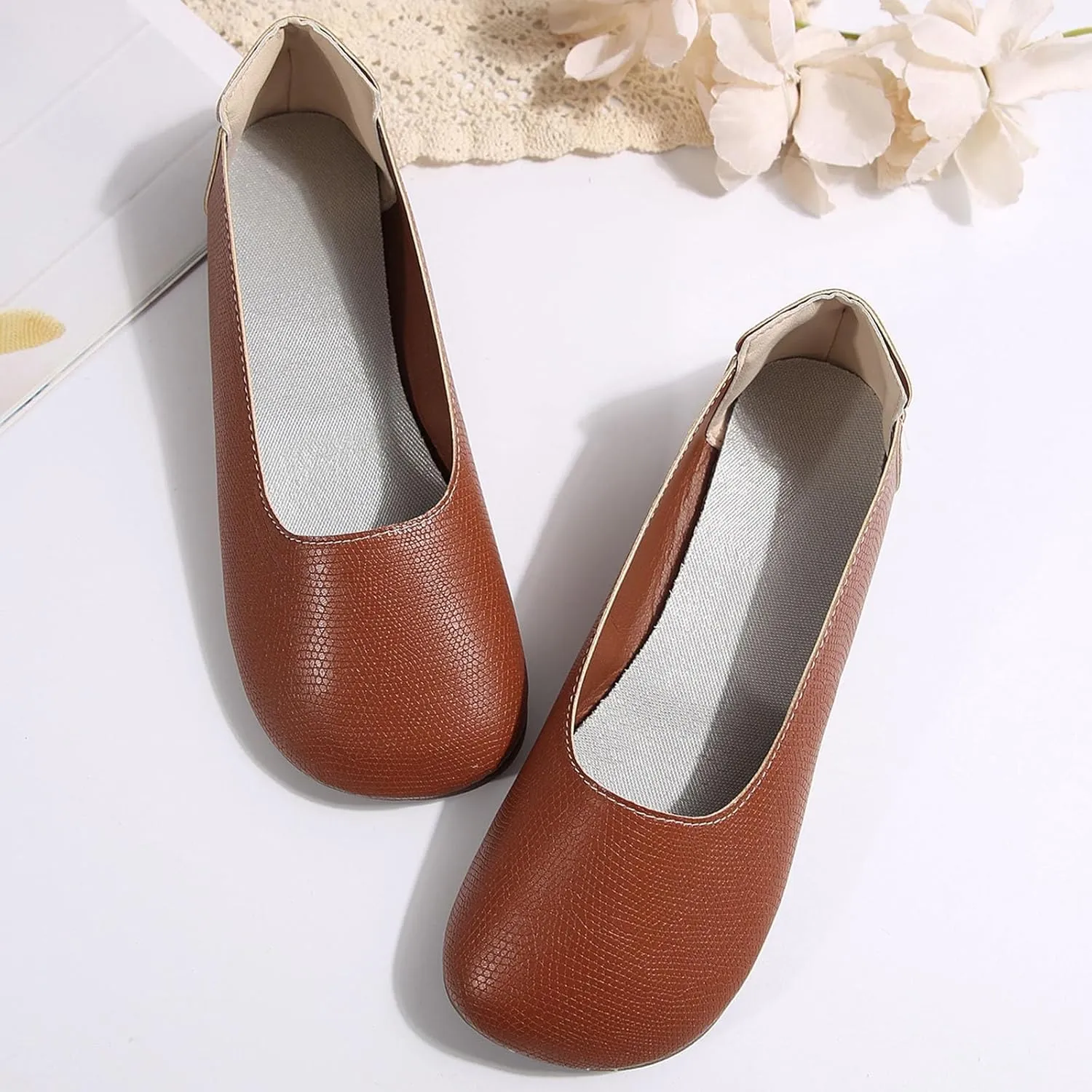 Ballet Flats Shoes for Women Round Close Toe Slip On Shoes Solid Leather Vamp Boat Flat Shoe Comfortable Lightweight Breathable Going Out Loafers 2025