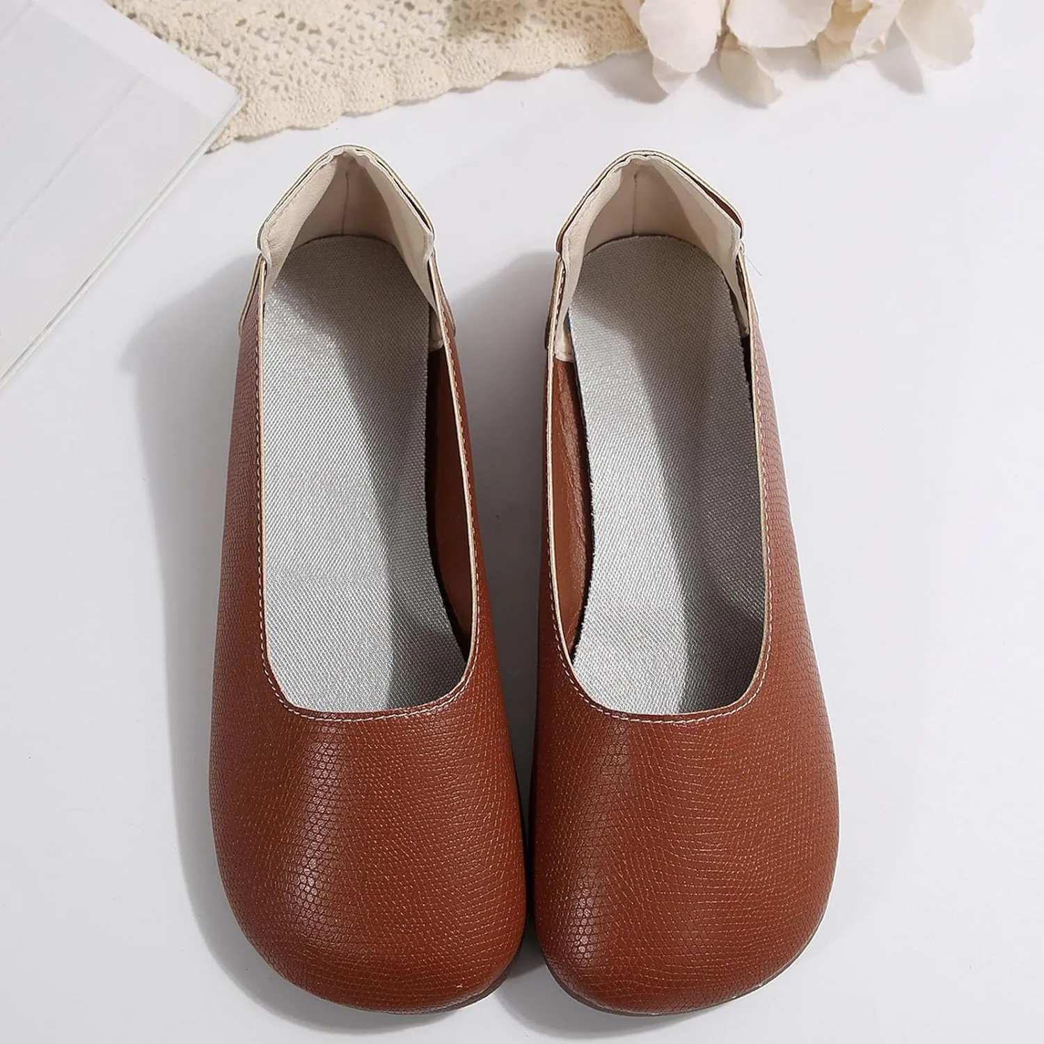 Ballet Flats Shoes for Women Round Close Toe Slip On Shoes Solid Leather Vamp Boat Flat Shoe Comfortable Lightweight Breathable Going Out Loafers 2025