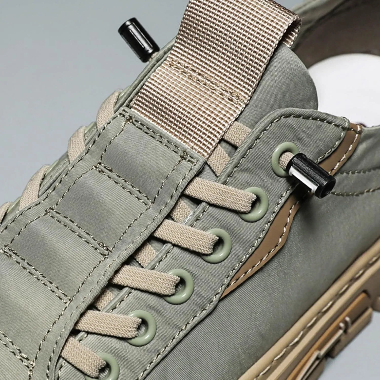 Canvas Shoes Men's Breathable New Men's Fashionable and Versatile Casual Board Shoes Indoor Stick Sneaker