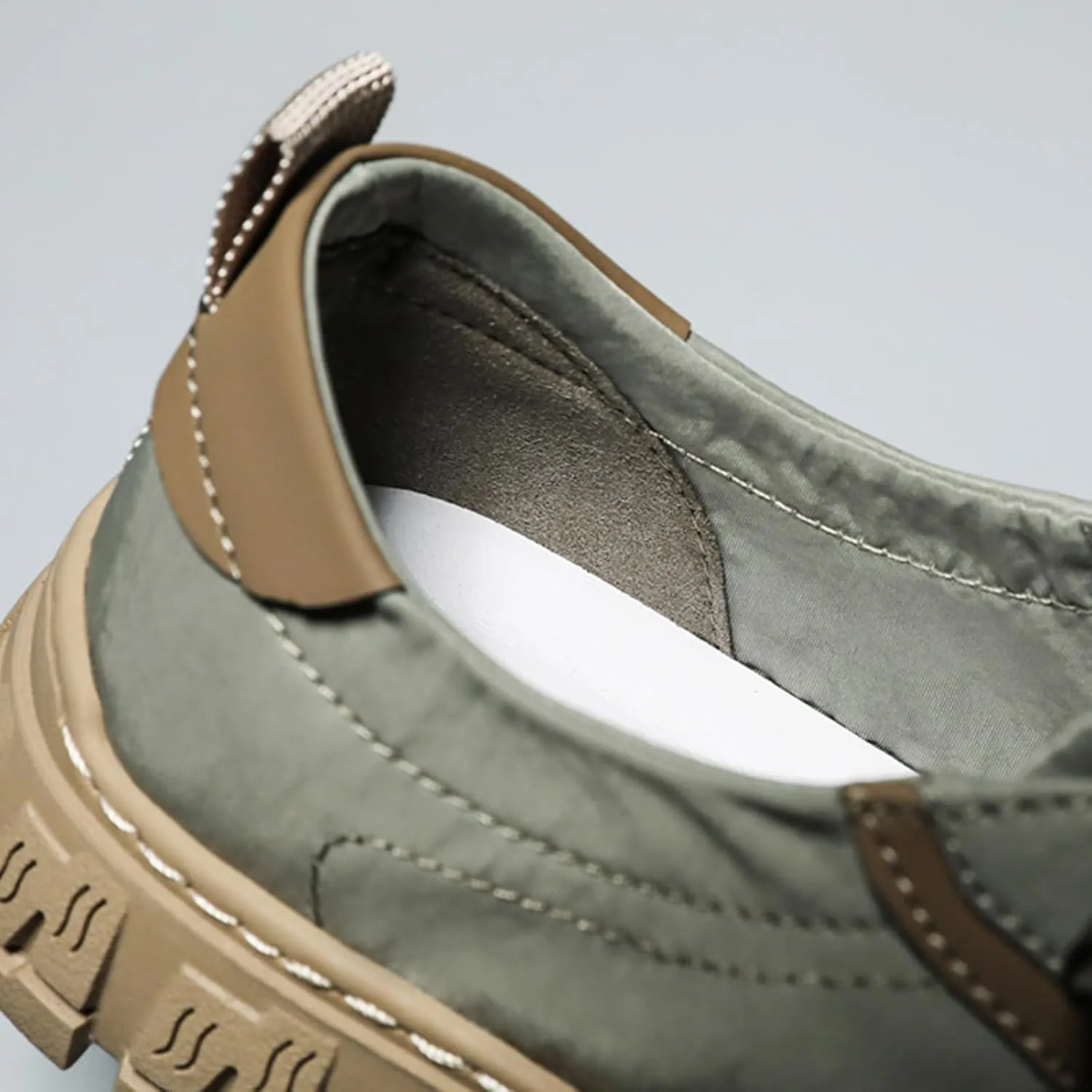 Canvas Shoes Men's Breathable New Men's Fashionable and Versatile Casual Board Shoes Indoor Stick Sneaker