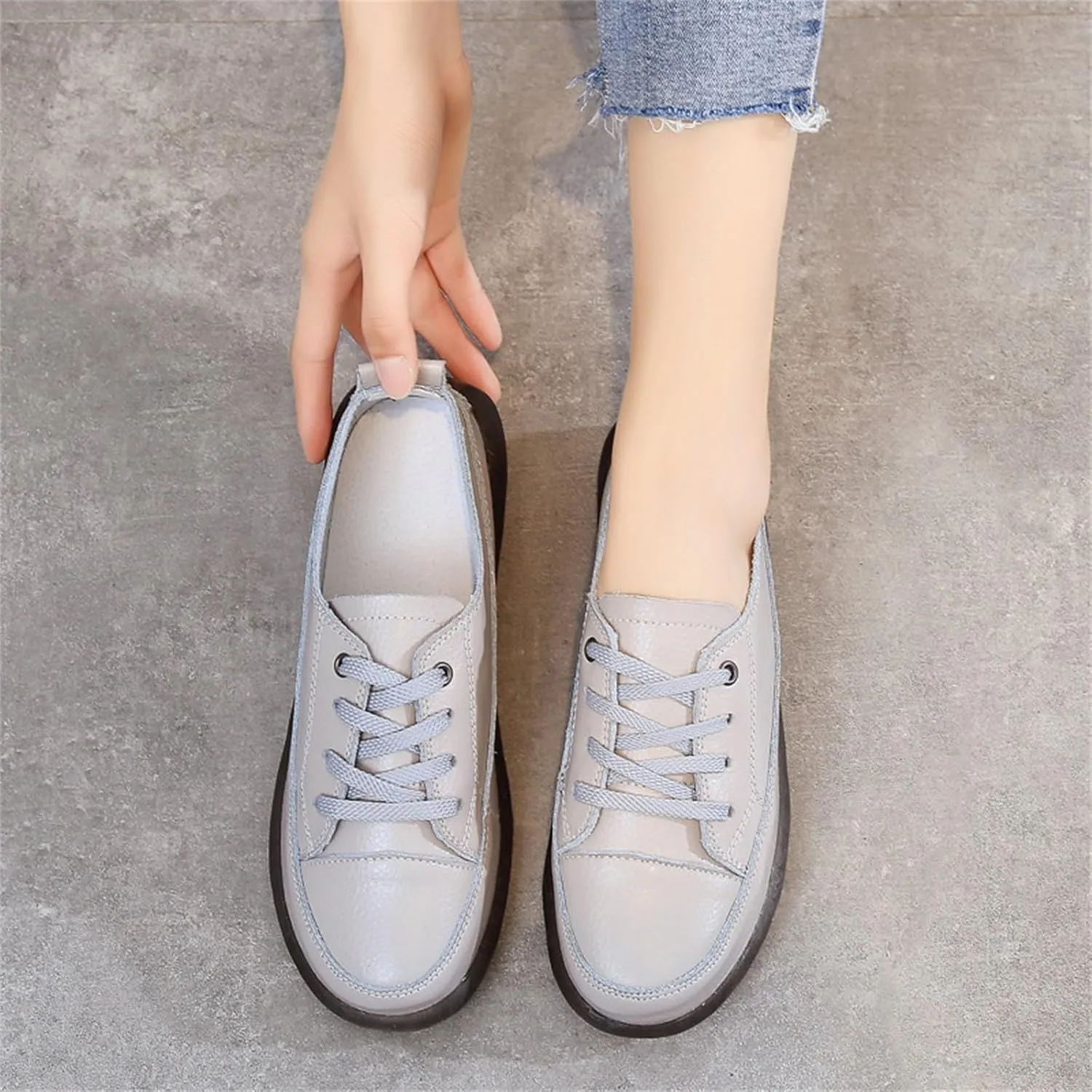 Fashion Sneakers for Women Lace-up PU Flat Bottom Soft Walking Running Shoes Comfortable Tennis Shoes Non Slip Casual Cute Womens Sneakers