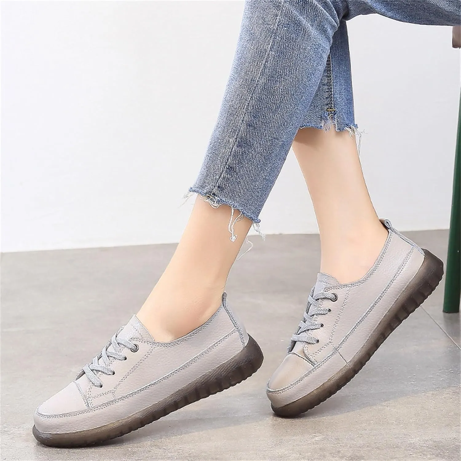 Fashion Sneakers for Women Lace-up PU Flat Bottom Soft Walking Running Shoes Comfortable Tennis Shoes Non Slip Casual Cute Womens Sneakers