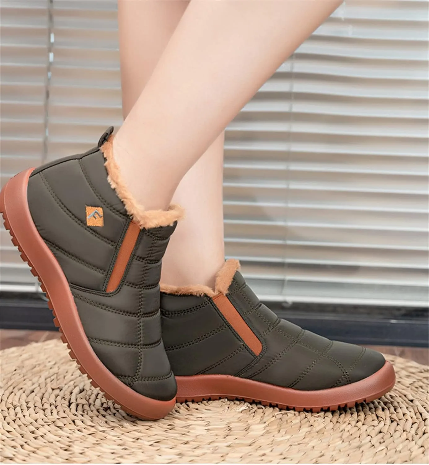 Lausiuoe Snow Boots For Women Waterproof Insulated Wide Width Winter Fur Lined Warm Ankle Booties Slip On Outdoor Shoes