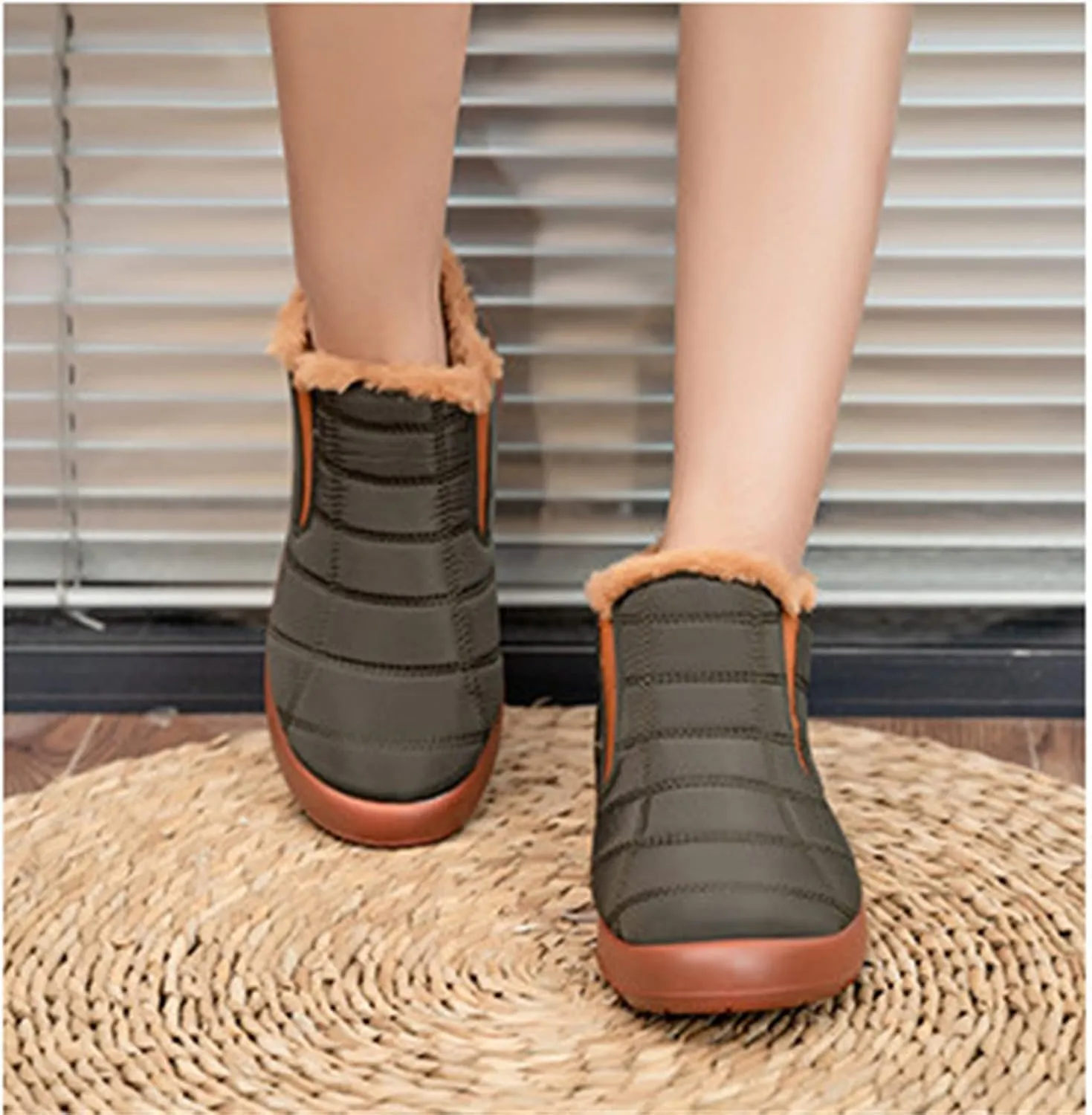 Lausiuoe Snow Boots For Women Waterproof Insulated Wide Width Winter Fur Lined Warm Ankle Booties Slip On Outdoor Shoes