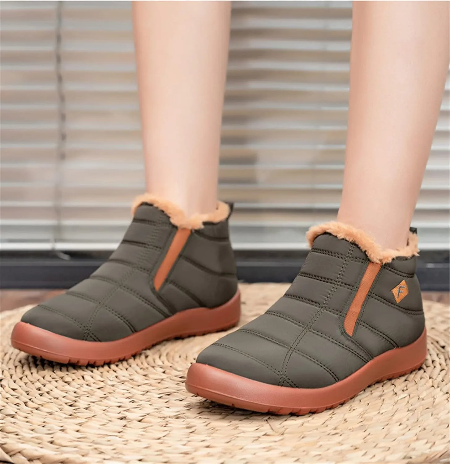 Lausiuoe Snow Boots For Women Waterproof Insulated Wide Width Winter Fur Lined Warm Ankle Booties Slip On Outdoor Shoes