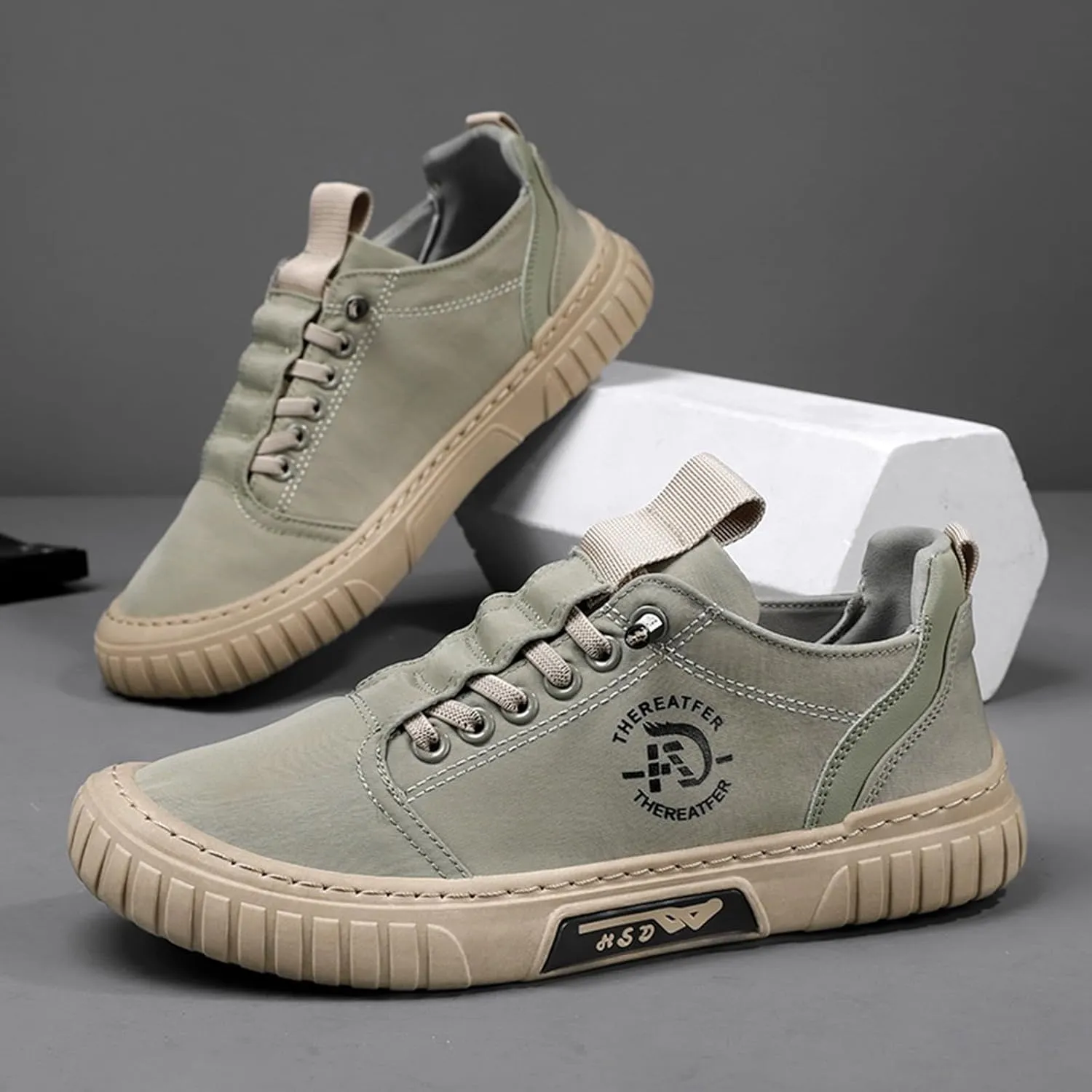 Men Sneakers Low Top Breathable Casual Sneakers Walking Canvas Shoes Mens Shoes