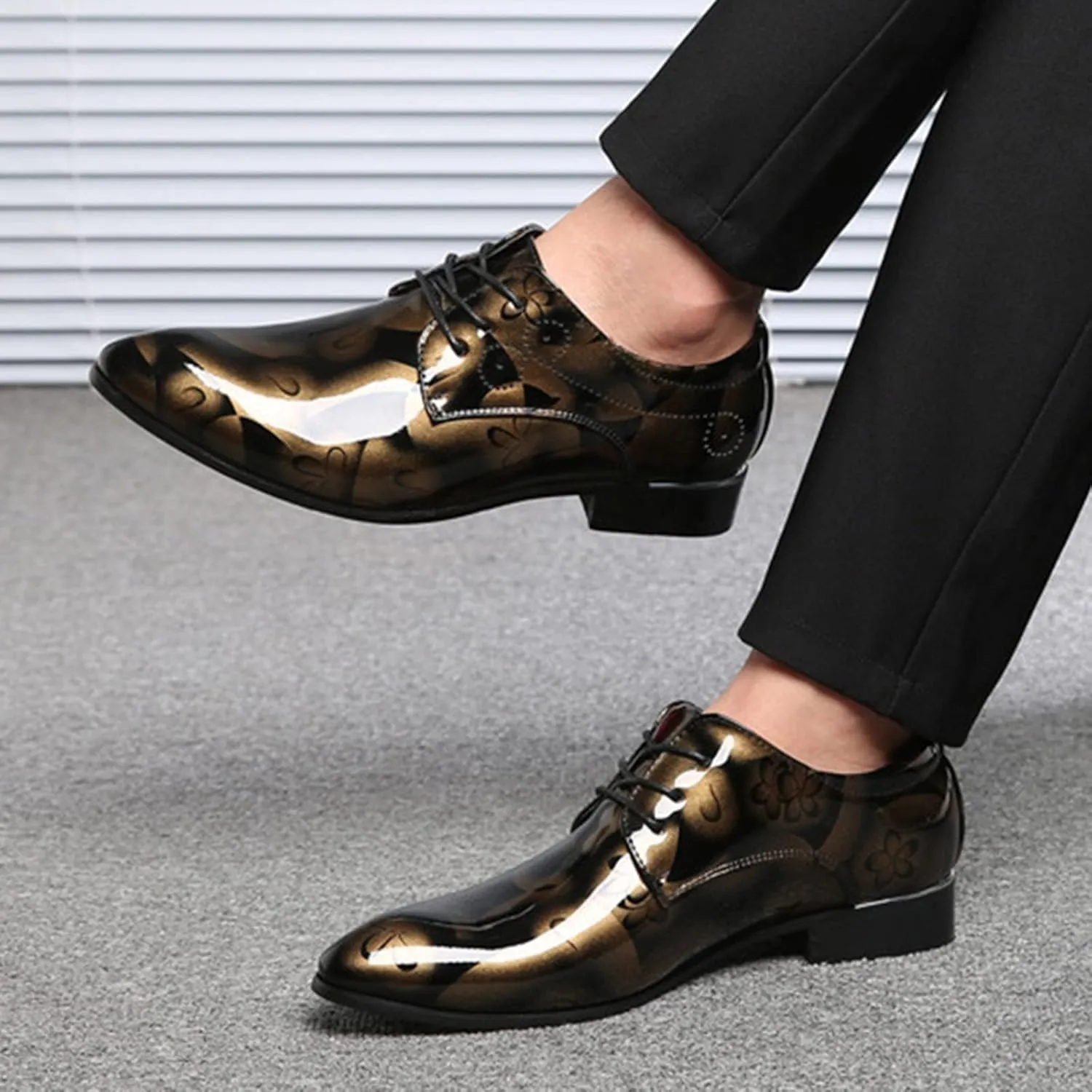 Mens Casual Shoes Leather Classical Style Shoes for Men Slip On PU Leather Low Rubber Sole Leather Basketball Shoes Men