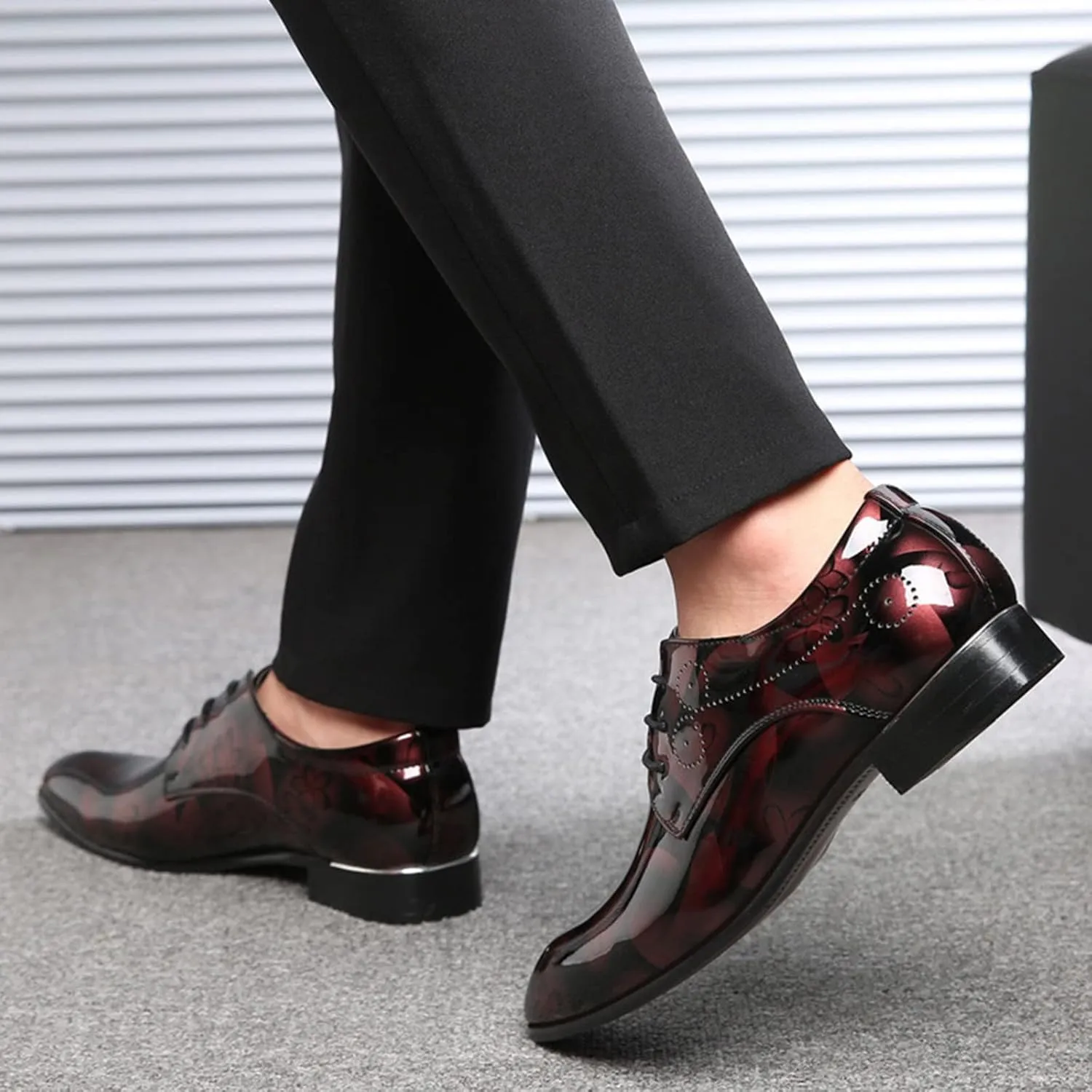 Mens Casual Shoes Leather Classical Style Shoes for Men Slip On PU Leather Low Rubber Sole Leather Basketball Shoes Men