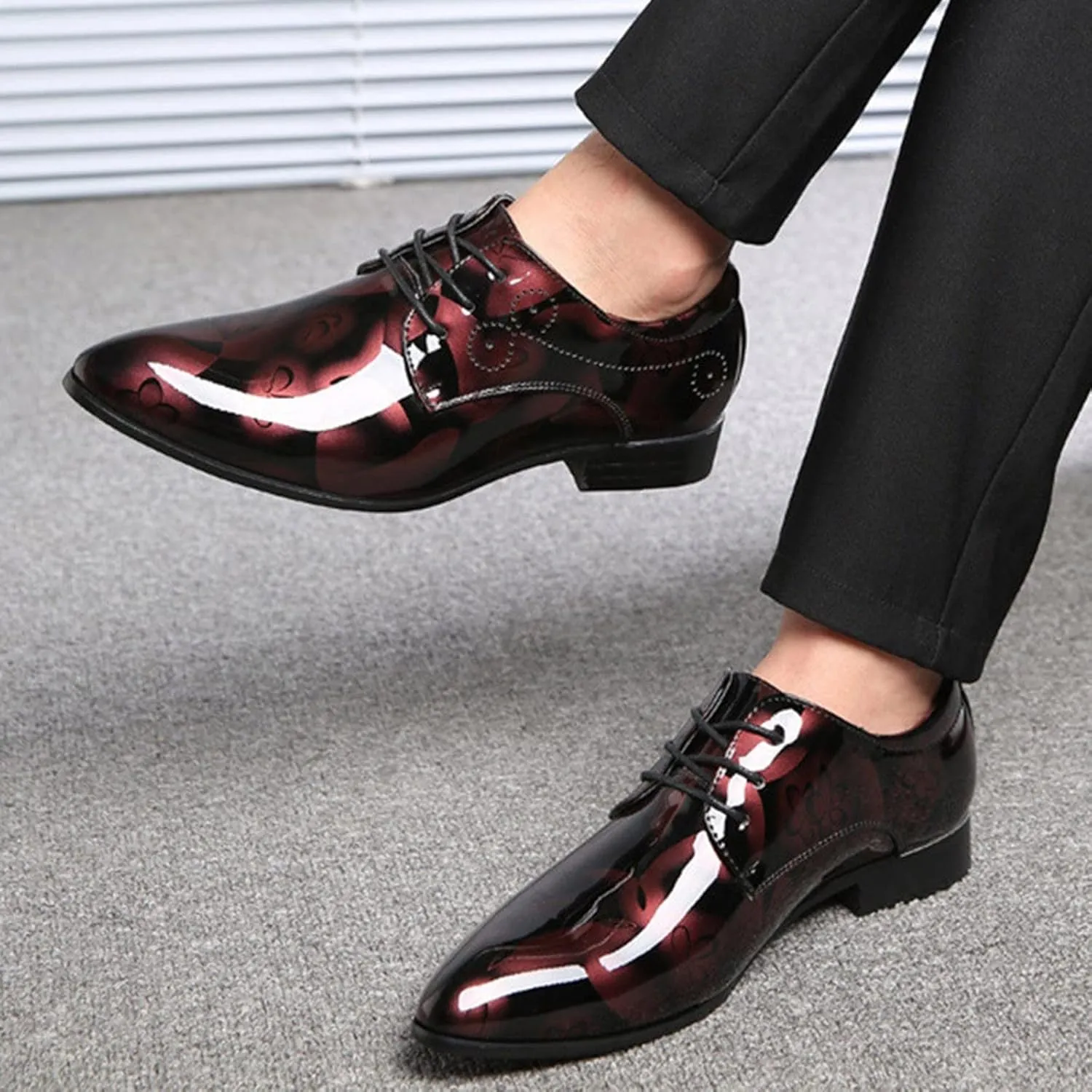 Mens Casual Shoes Leather Classical Style Shoes for Men Slip On PU Leather Low Rubber Sole Leather Basketball Shoes Men