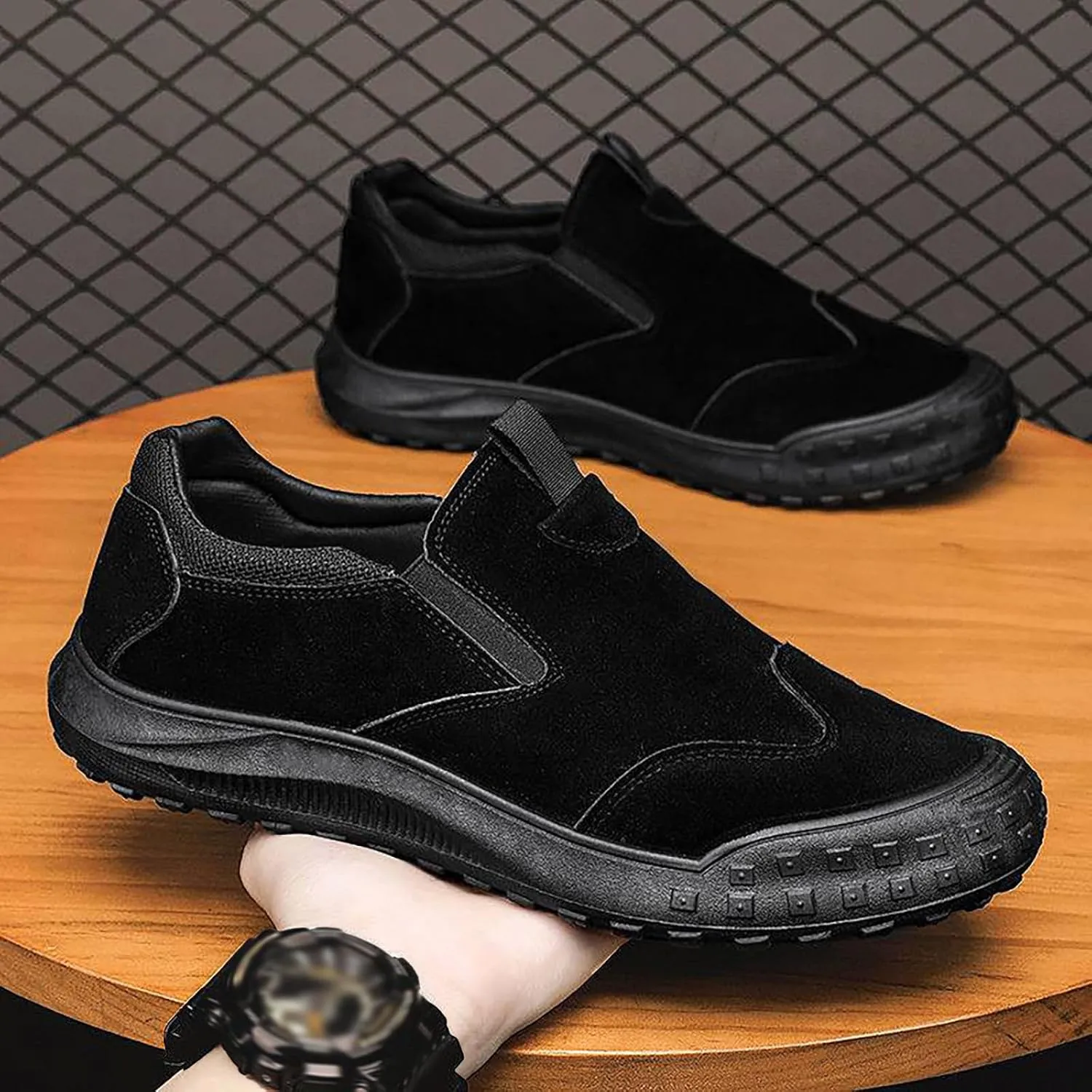 Men's Shoes and Winter New Outdoor Versatile Sports Breathable Men Shoes Smart Casual Sneaker