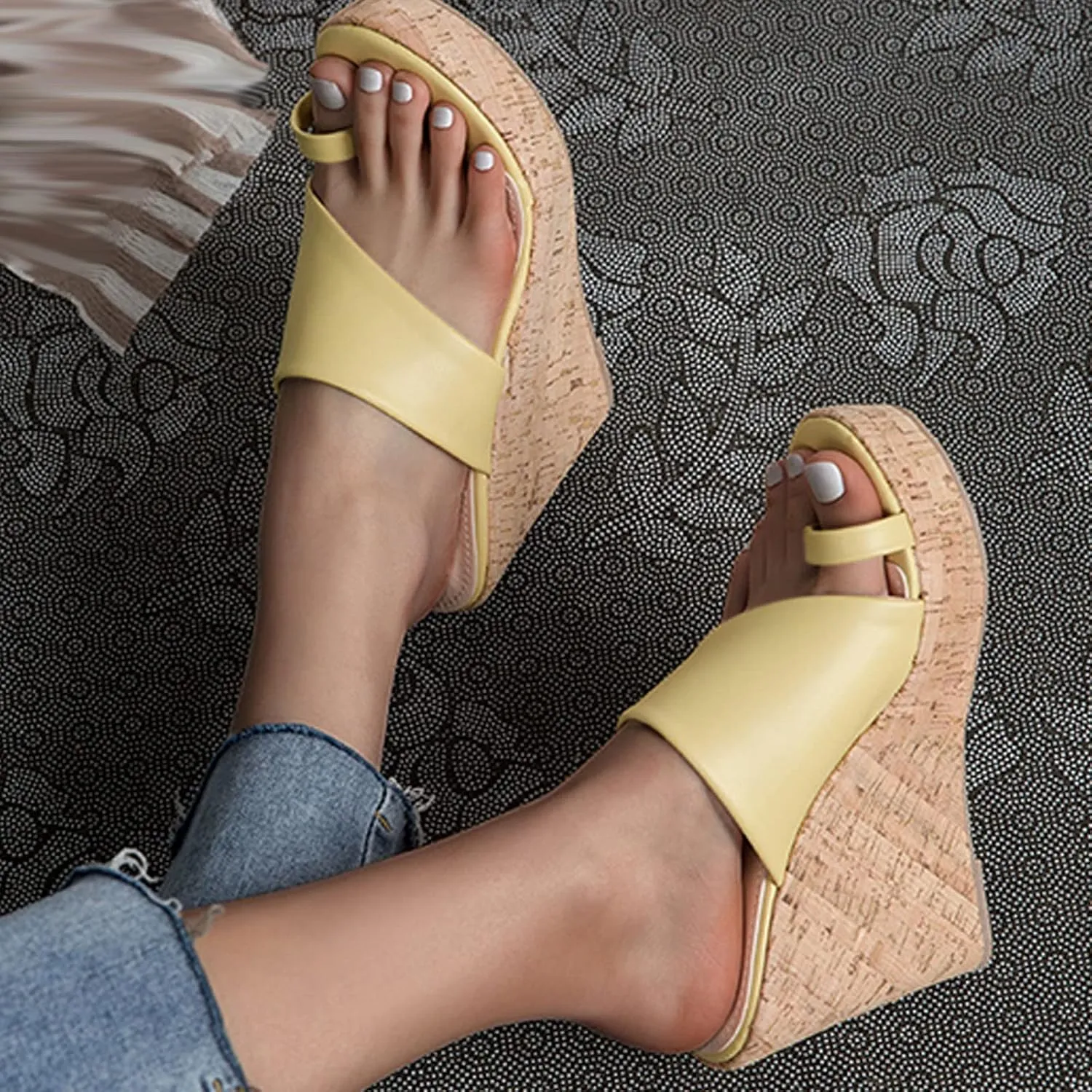oiangi Chunky Sandals for Women High Heels Summer Casual Toe Ring Open Toe Slip-on Imitation Wood Wedge Platform Flip Flops Comfy Outdoor Ladies Shoes Slipper