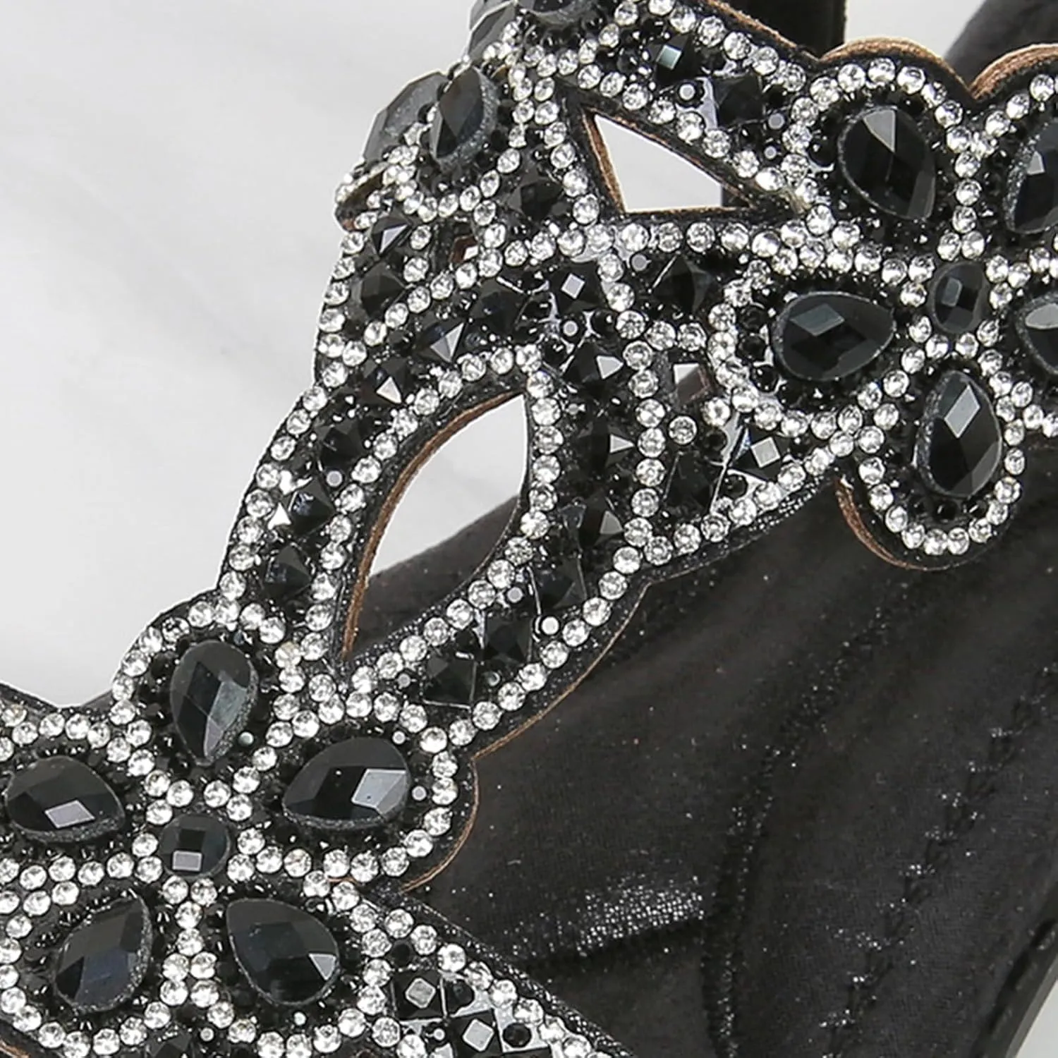 Rhinestone Sandals for Women Dressy Bohemian Flat Comfortable Ankle Elastic T-Strap Open Toe Sandals Slip On Sandal Walking Beach Shoes